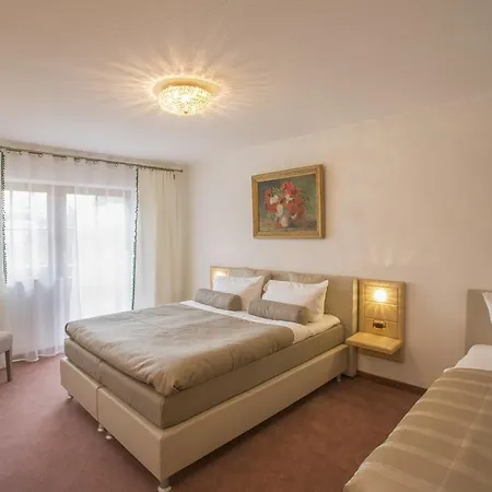 Golden Gapa Central Apartment 4