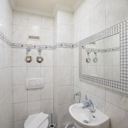 Apartmán Golden Gapa Central Diamant 4 *